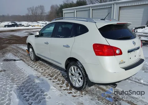 2013 Nissan Rogue Sv W/Sl Pkg z USA, uszkodzony, nr VIN JN8AS5MV4DW627129